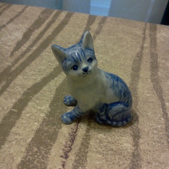 hello little kitty - Art Pottery