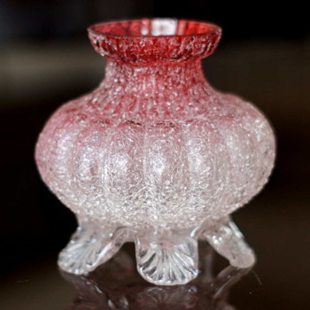A New Unidentified Bohemian Example - Ribbed Body in a Clear to Dark Cranberry Ground with Applied Frit. - Art Glass