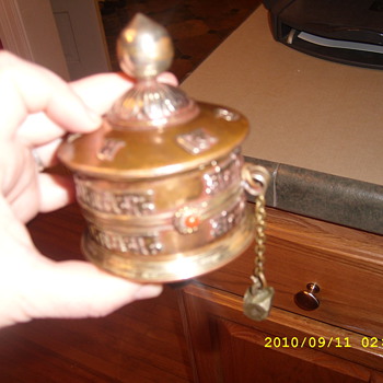 japenese or chinese object - Asian