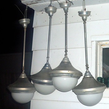 ELETRIC FICTURES FOR GAS FILLED LAMPS