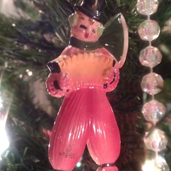 Christmas Ornament Caroler (Kreiss)