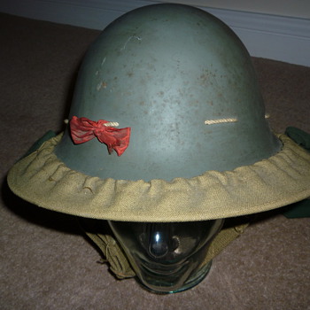 Brtish WW11 Civil Defense helmet