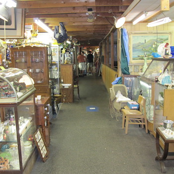 Renninger's Antique Market in Adamstown, PA