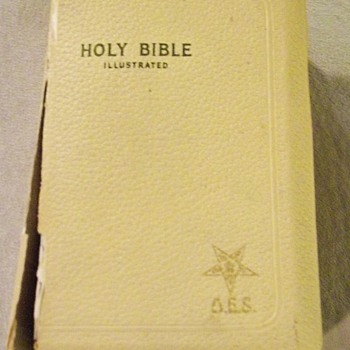 1946 Order of the Eastern Star Holy Bible - Books