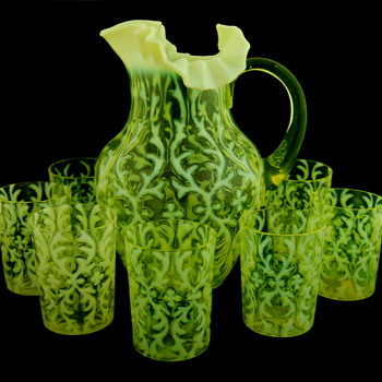 Northwood Spanish Lace Vaseline Opalescent Water Set - Glassware