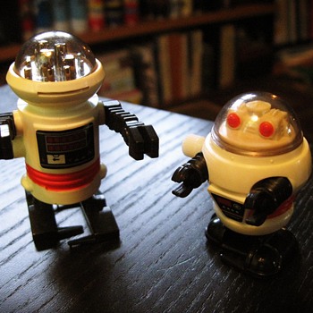 Vintage Tomy Wind Up Robots - Toys