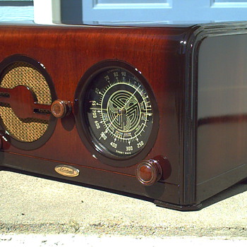 1935 ADMIRAL MODEL A-31 RADIO - Radios