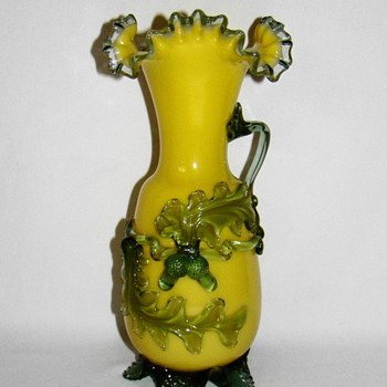 Stevens and Williams vase with applied acorns - Art Glass