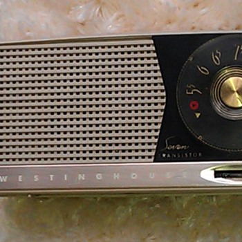 Westinghouse H617P7 - 7 transistor portable