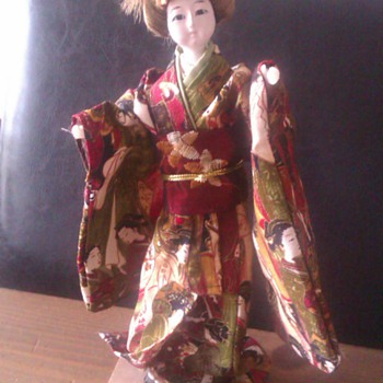 Tiny geisha doll - Dolls