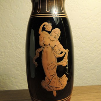 The gilded maiden - Art Glass