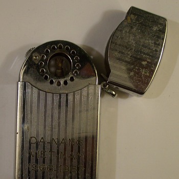 Viet Nam "Noble" Lighter - Tobacciana