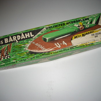 Vintage K&N model Miss BARDAHL Hydroplane - Toys