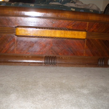 new find, cavalier cedar chest - Furniture