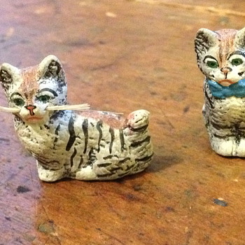 Antique ceramic kittens - Art Pottery