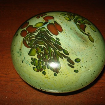 Paperweight Unknown Maker - Art Glass