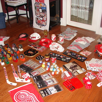 Red Wing Collectibles