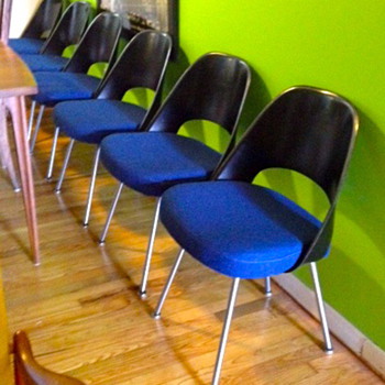 Eero Saarinen chairs by Knoll
