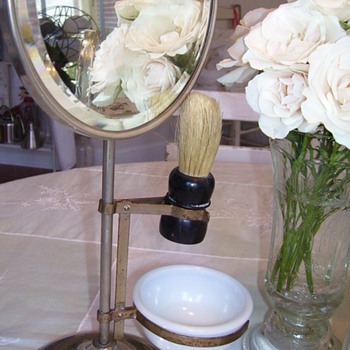 Old Shaving mirror - Furniture