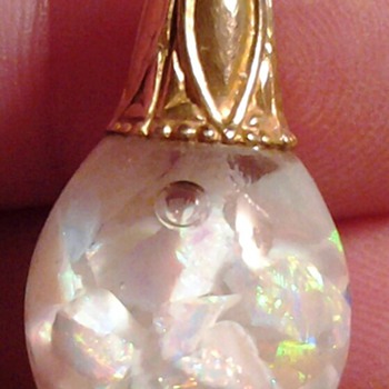 14k opal pendant