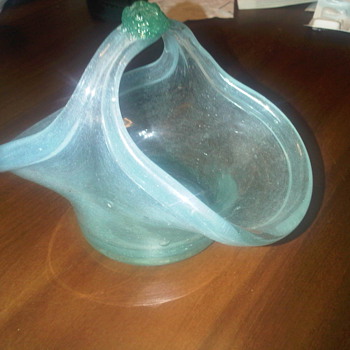Scottish Vasart Glass posy dish, signed