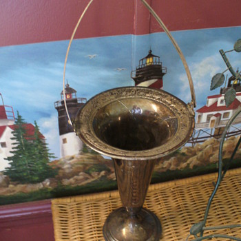 Monarch Silver Urn