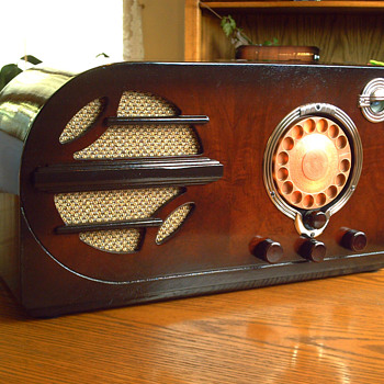 1937 montgomery wards airline - Radios