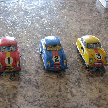 West Germany wind up racing car set