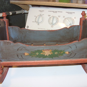 OLD DOLL CRADLE
