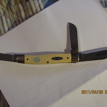 PINE KNOT KNIFE/ MASONIC - Tools and Hardware