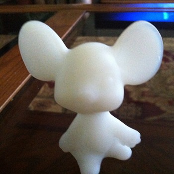 Fenton Mouse - Art Glass