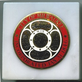Milwaukee Seal Paper Weights - Advertising
