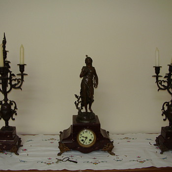 Very old clock - Clocks