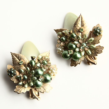 Great Miriam Haskell Earrings - Costume Jewelry
