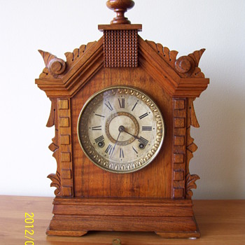 Antique Ansonia Mantle Clock -- circa 1894 - Clocks