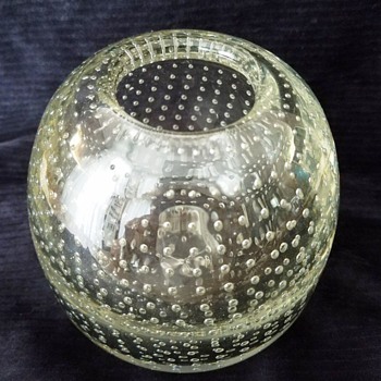 Durand Bubble Glass Rose Bowl. - Art Glass