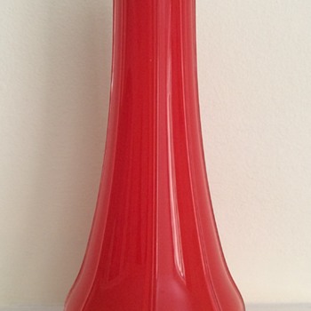 Henry Williamson Limited hallmarked tango bud vase - Art Glass