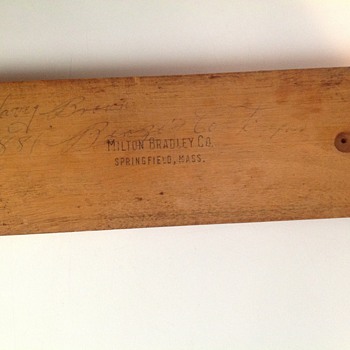1880's Milton Bradley Cribbage Board? HELP PLEASE! - Games