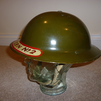 Mint Scottish WWII NFS steel helmet - Military and Wartime