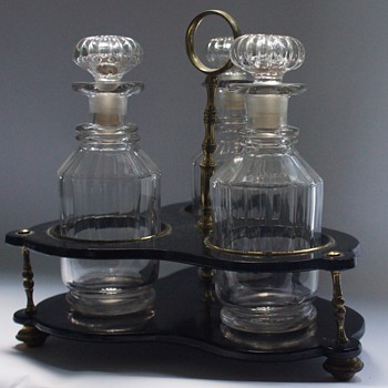 Triple Decanter Stand