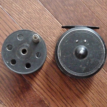 Very old fly reel - Fishing