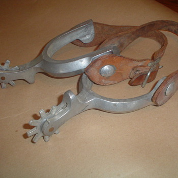 Ricardo Spurs - Accessories