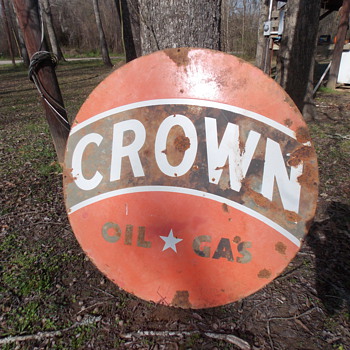 Crown Oil & Gas Porcelain Sign - Petroliana