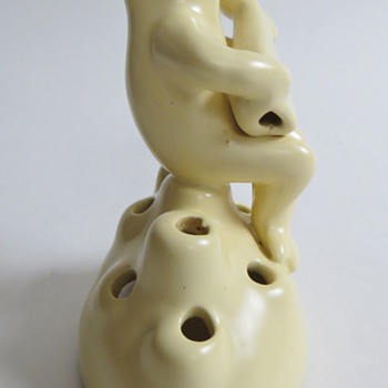 Guitar Playing Frog, Pottery Flower Frog~made in California, Need Help identifying the mark? - Figurines