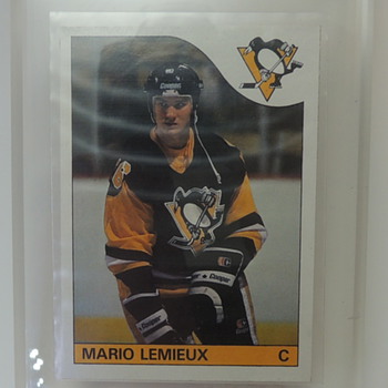 1985 Topps Mario Lemieux - #9 (Rookie Card)