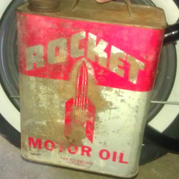 my rocket oil can .  - Petroliana
