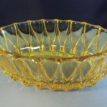 thick yellow glass depression bowl?