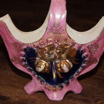 Anyone recognize this ceramic piece?