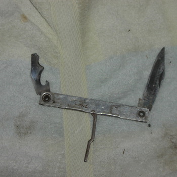 Help! RARE Pocket Knife - think Military