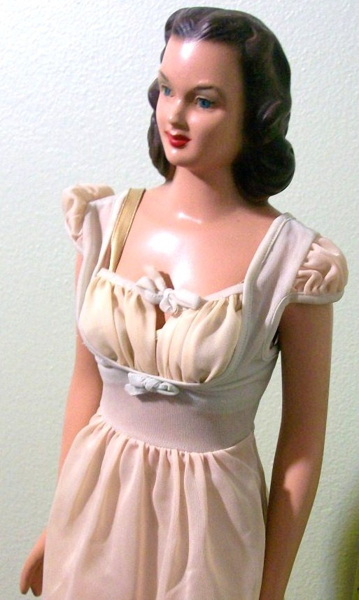 Pin on Vintage Mannequin Dolls